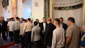 Ahmet Akın, Bayram Namazını Zağnos Paşa Camii’nde Kıldı