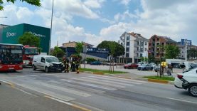 Balıkesir’de Feci Dikkatsizlik Yaya İçin Duran Araca Çarptı