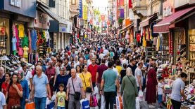 Balıkesir’de Kurban Bayramı Mesaisi Başladı Çarşılar ve AVM’lerde Alışveriş Çılgınlığı!