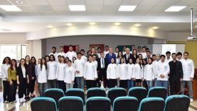 Balıkesir'de geleceğin şefleri ceketlerini giydi