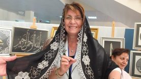 Burhaniye’de Telkırma tekniği ile yapılan oyalar ilgi gördü