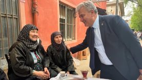 Mustafa Canbey İvrindi'de Vatandaşlarla Buluştu