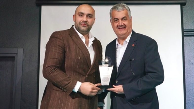 Şampiyon Milli Boksör Ali Eren Demirezen, Altınoluk MYO Öğrencileriyle Buluştu