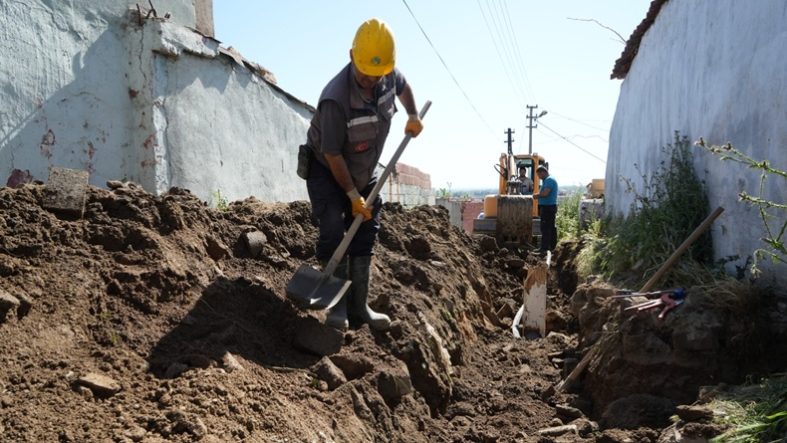 Ahmet Akın, Vatandaşları Asbestli Hatlardan Kurtarıyor (1)