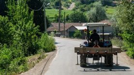 Altıeylül'de kırsal ulaşım ağı güçleniyor