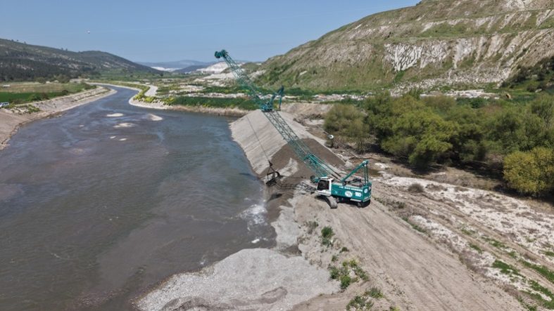 BALIKESİR BİGADİÇ SİMAV ÇAYI’NDA TAŞKIN RİSKİNE KARŞI GÜÇLÜ ADIM (2)