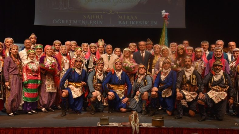Balıkesir’de Kültürel Miras Sahneye Taşındı (1)