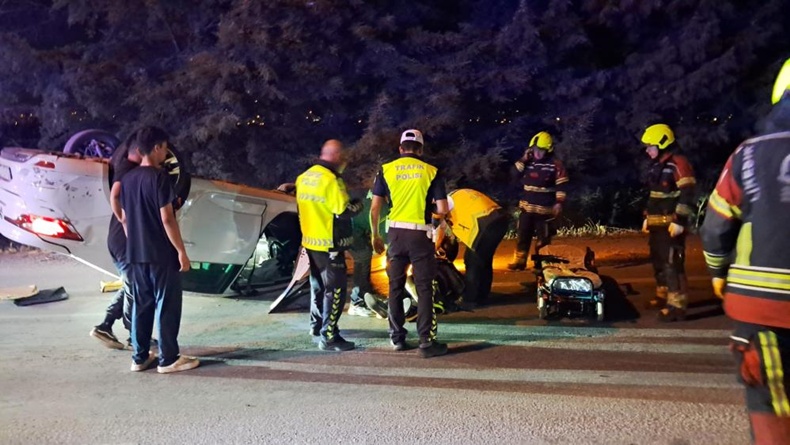 Balıkesir’de takla atan araçta 2 kişi yaralandı