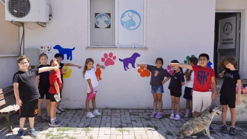 Burhaniyeli öğrencilerden can dostlara sevgi dolu dokunuş