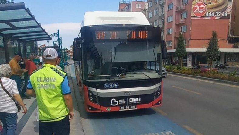Büyükşehir ekipleri güvenli ve konforlu ulaşım için sahada