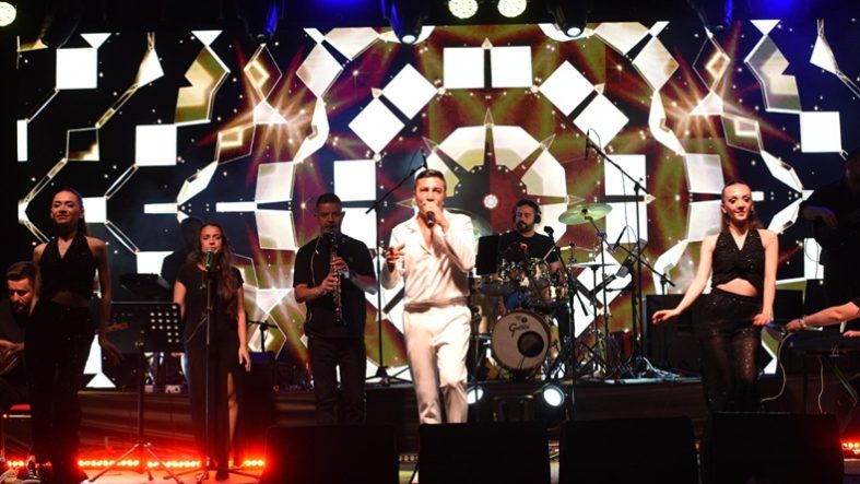 Büyükşehir’in Yaz Konserleri Yoğun İlgi Görüyor