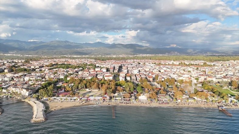 Edremit Körfezi'nde Yaşamak mı, Tatil Yapmak mı Daha Zor