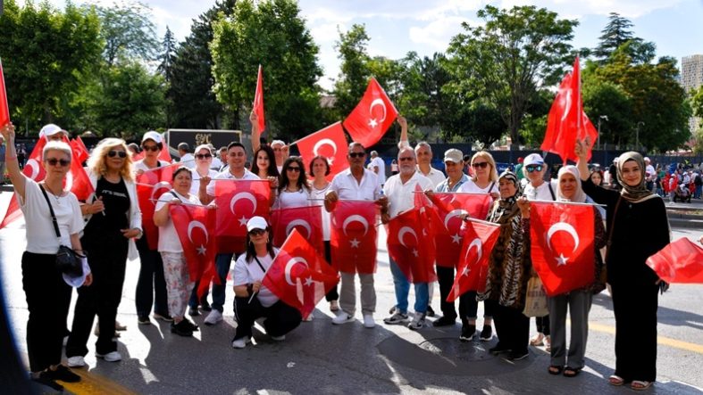 İYİ Parti Karesi İlçe Başkanı Cahit Can Tekin Tandoğan'da Milletin Ortak Vicdanı Buluştu