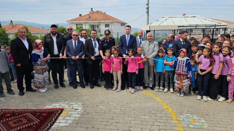 Sındırgı’da Köy Okulunda Bilim Heyecanı Başladı (1)
