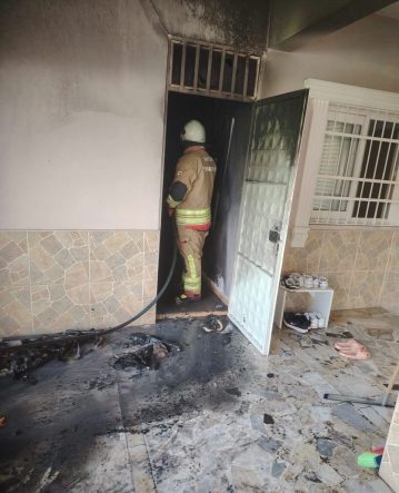 Arsuz’da evin depo bölümünde çıkan yangın söndürüldü