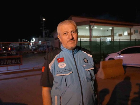 İl Sağlık Müdürü Yavuzyılmaz: "Bir yaralımıza gemide operasyonla göğüs tüpü takıldı"