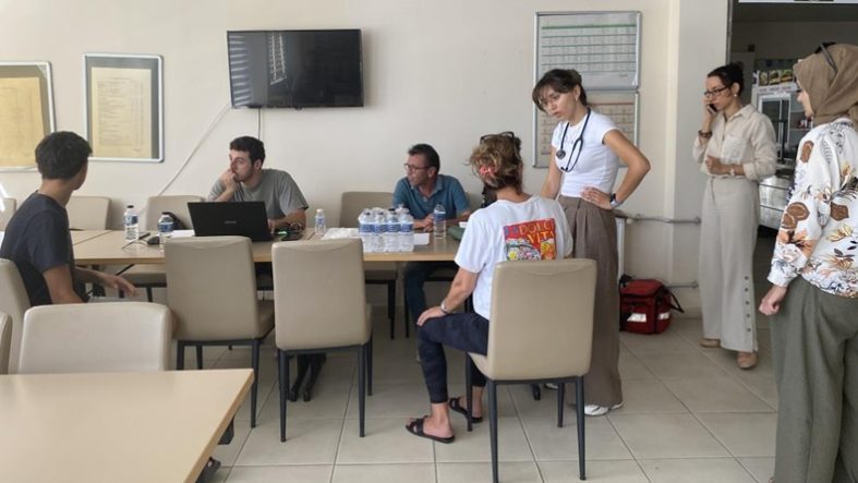 Ayvalık ve Gömeç'te yangından etkilenen köylüler devlet koruması altında (1)