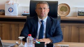 Ayvalık’ın yeni kaymakamı Ömer Cimşit görevine başladı