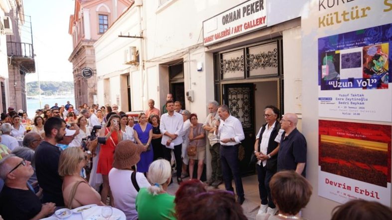 Ayvalık'ta küresel ve çağdaş kültür sanat açılımı başladı