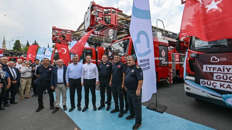 Balıkesir İtfaiyesi yeni araçlarla gücüne güç kattı (1)