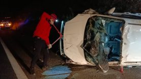 Balıkesir'de Otoyolda Gece Yarısı Kaza! 2 Kişi Yaralandı