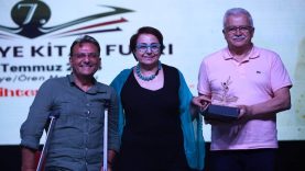 Burhaniye Kitap Fuarı'nda Kültür ve Sanat Şöleni Sürüyor! (1)