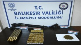 Erdek'te uyuşturucu ve silah operasyonu