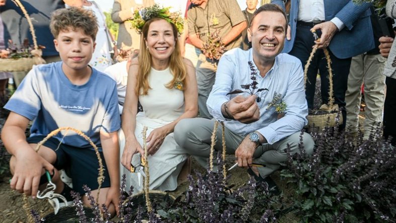 Uluslararası 7. Balıkesir Aromaterapi Festivali kapılarını açtı (2)