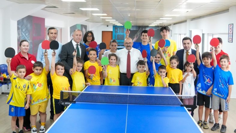 Vali İsmail Ustaoğlu GSB Spor Okullarını Ziyaret Etti