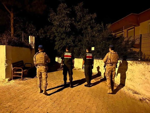 Bozdoğan’da jandarmadan gece boyu yangın ve hırsızlık denetimi