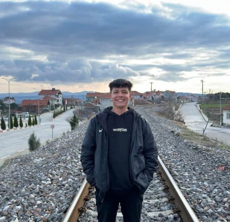 Serinlemek için denize giren 18 yaşındaki genç boğuldu