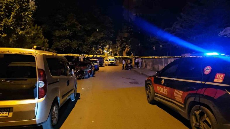 Sultangazi’de çalıntı motosikletle silahlı saldırı: 1 ağır yaralı