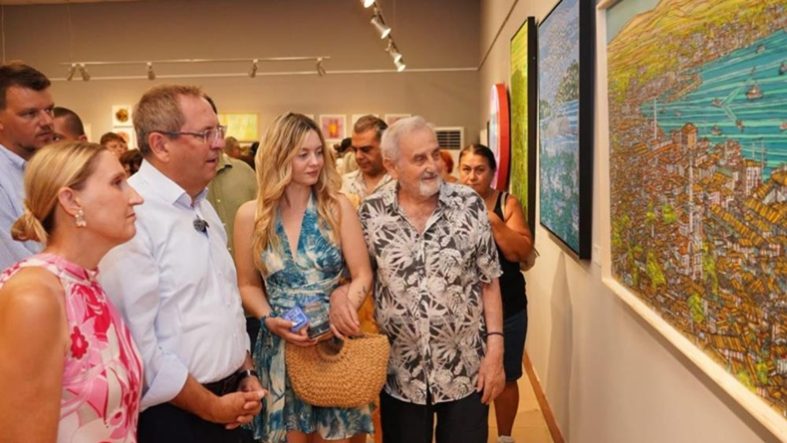 Ayvalık'ta Ressam Devrim Erbil ve sanat dünyasının usta isimleri buluştu (2)