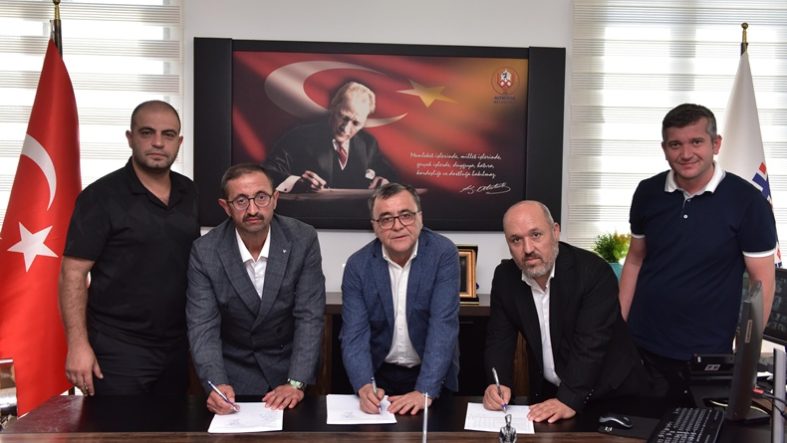 Balıkesir Altıeylül Belediyesi'nde Güvenlik Görevlilerini Sevindiren İmza! (1)