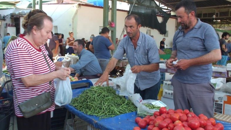 Balıkesir Burhaniye de organik ürünler pazarı kuruldu