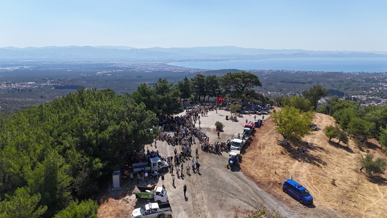 Balıkesir Edremit’te Sarıkız Geleneği 36. Kez Yaşatıldı