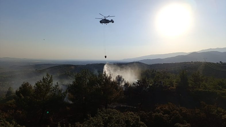 Balıkesir İvrindi’de Saman Yangını 2 Bin Balyalık Zarar (2)