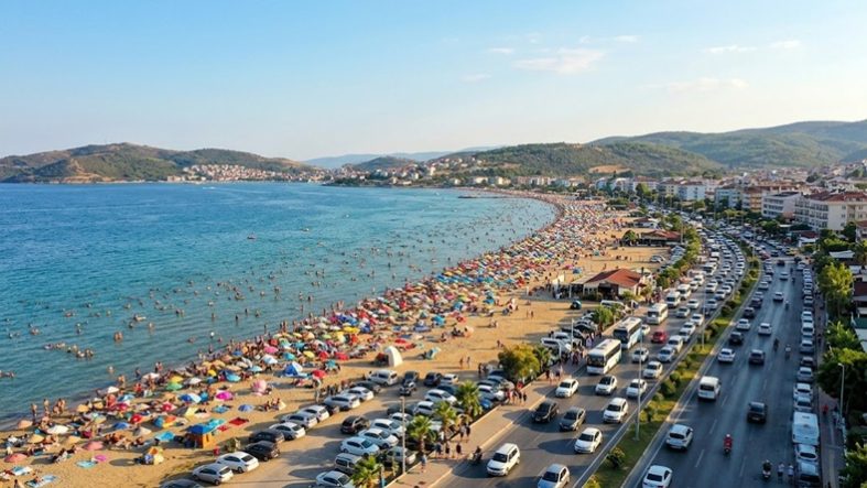 Balıkesir Sahilleri Hafta Sonu Doldu Taştı