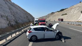 Balıkesir’de Otoyolda Feci Kaza 2 Kişi Yaralandı