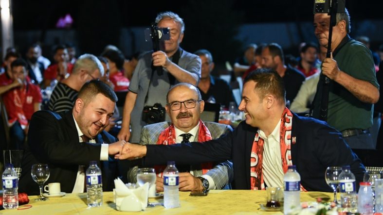 Balıkesirspor sevdası için memleket tek yürek