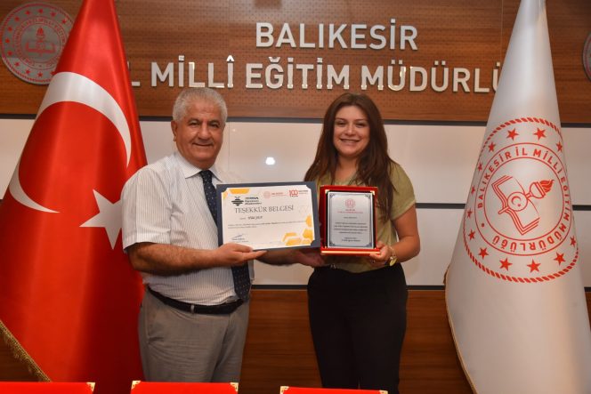 Burhaniyeli müzik eğitmeni metro ve tramvaylar için kolaylaştırıcı proje hazırladı