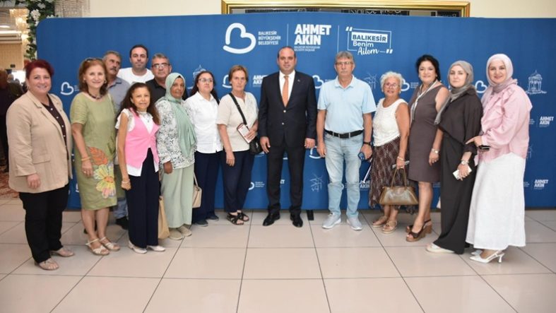 Büyükşehir’den Muhtarlara Hizmet ve Afet Farkındalığı Bilgilendirmesi (1)
