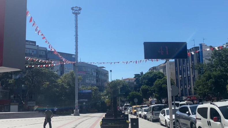 Edremit Körfezi’nde sıcaklık 40 dereceyi aştı