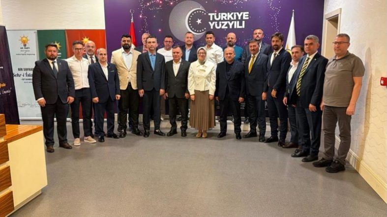 Edremit Ticaret Odası heyetinden AK Parti Genel Merkezi’ne ziyaret (2)