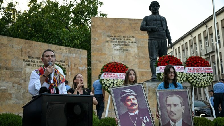 Geleneksel Kurtdereli Mehmet Pehlivan Yağlı Güreşleri’nin 1. Günü kortejle sona erdi (2)