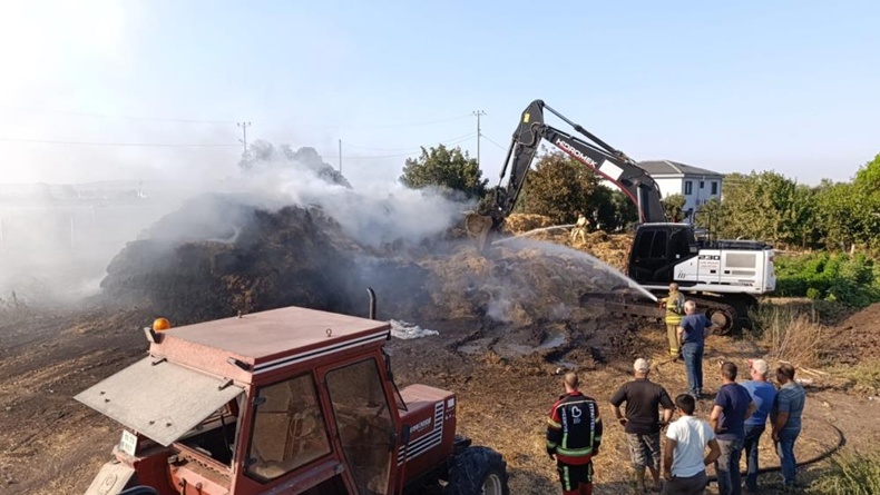 Gönen’de korkutan yangın: 90 ton saman kül oldu