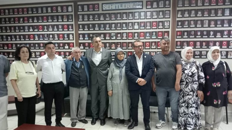 İYİ Parti Karesi’den Şehit Aileleri ve Gazilere Anlamlı Ziyaret
