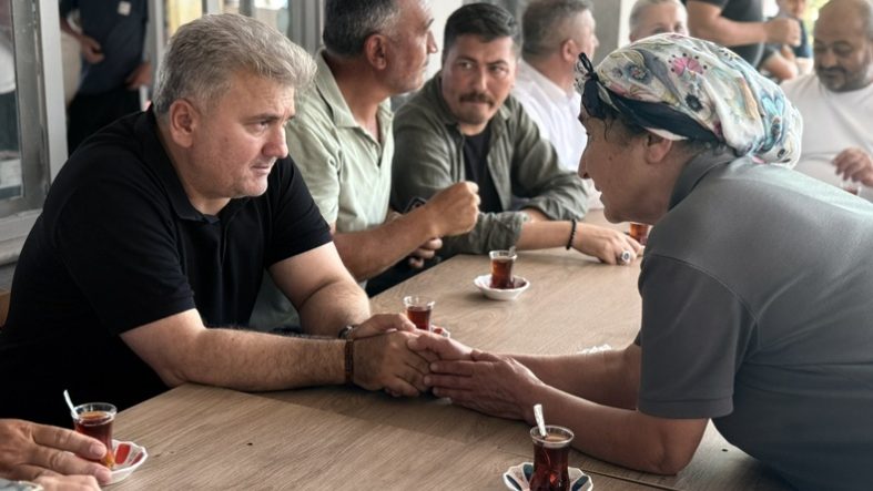 Mustafa Canbey Yangın Bölgesinde Yaraları Birlikte Saracağız (2)