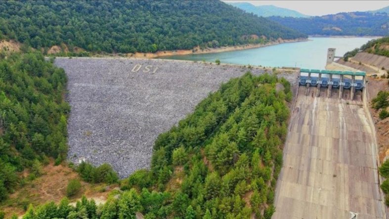 Yaz sıcakları Gönen-Yenice Barajı'nın su seviyesini yüzde 10 düşürdü