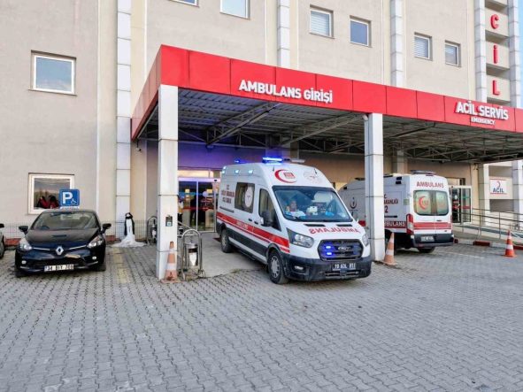 Çorum’da elini yem karma makinesine kaptıran çiftçi yaralandı
